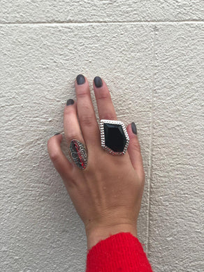 Black stone shape ring