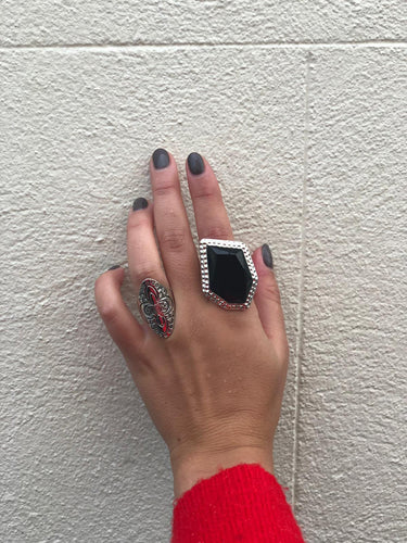 Black stone shape ring